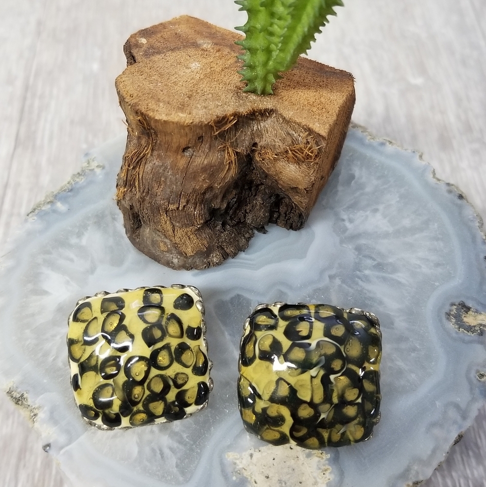 Vintage Square Leopard print Earrings - Picture 6 of 8